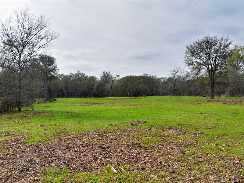 1.33 Acre in Caldwell County : Lockhart : Caldwell County : Texas