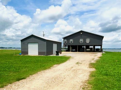 Lake Front Home in Warren County : Vicksburg : Warren County : Mississippi