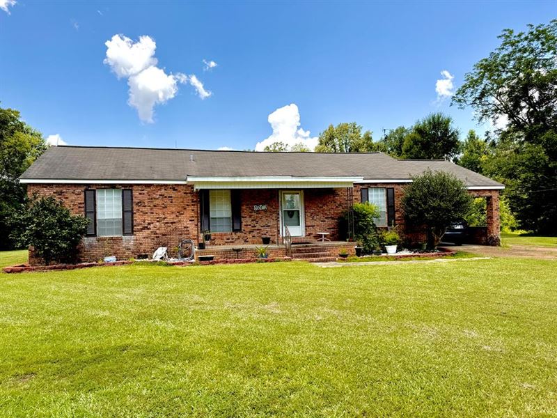 Beautiful Home on 2 Acres : Bogue Chitto : Lincoln County : Mississippi