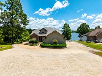 Lake Home, 4,200 Sq Ft, 3 Car : Horseshoe Bend : Izard County : Arkansas