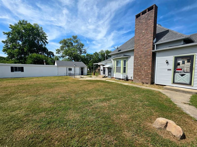 2 Bed 2 Bath Home for Sale Georgeto : Georgetown : Vermilion County : Illinois