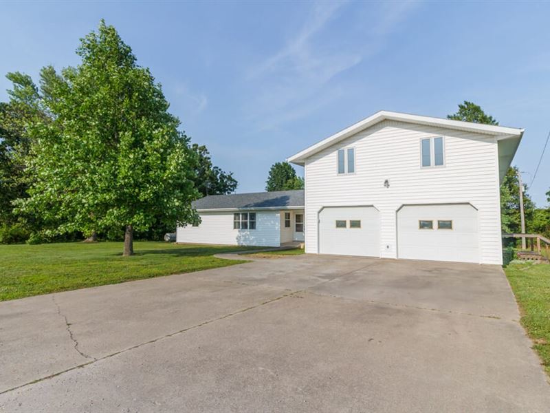 3 Bed 2 Bath Home on 2 Acres in Lac : Conway : Laclede County : Missouri