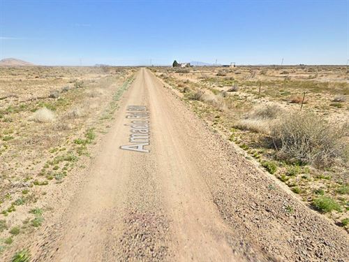 Big Skies, Quiet Nights : Deming : Luna County : New Mexico