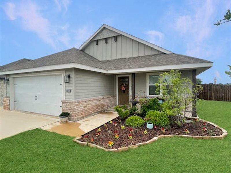 201 Bailey Ranch : Lindsay : Cooke County : Texas