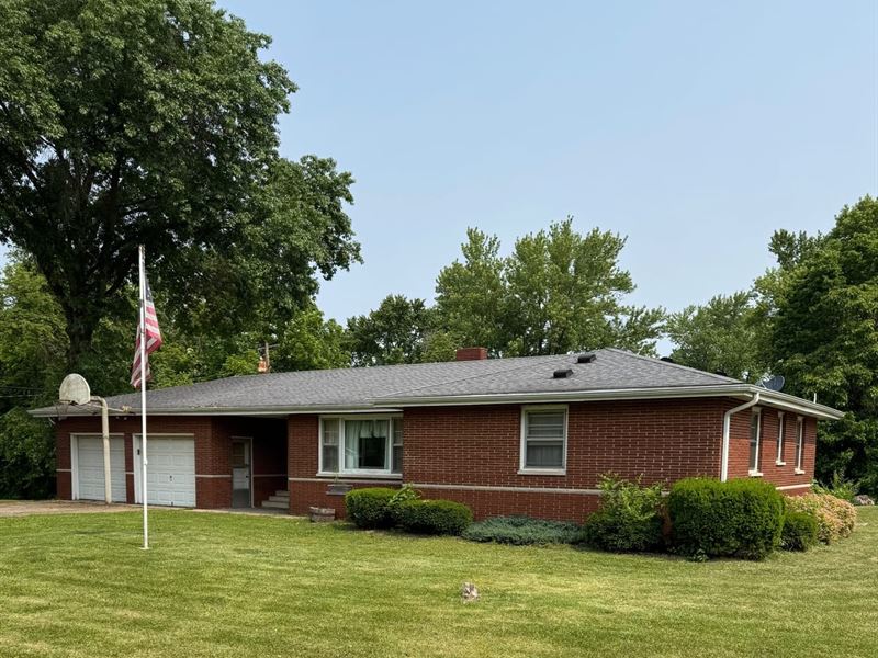 751 E. 4th : Clinton : Vermillion County : Indiana
