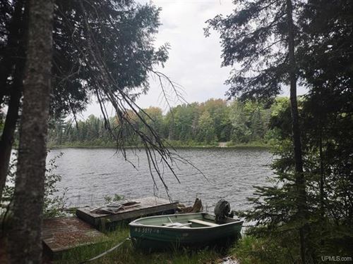 Michigan Private Lake Lot : Michigamme : Baraga County : Michigan