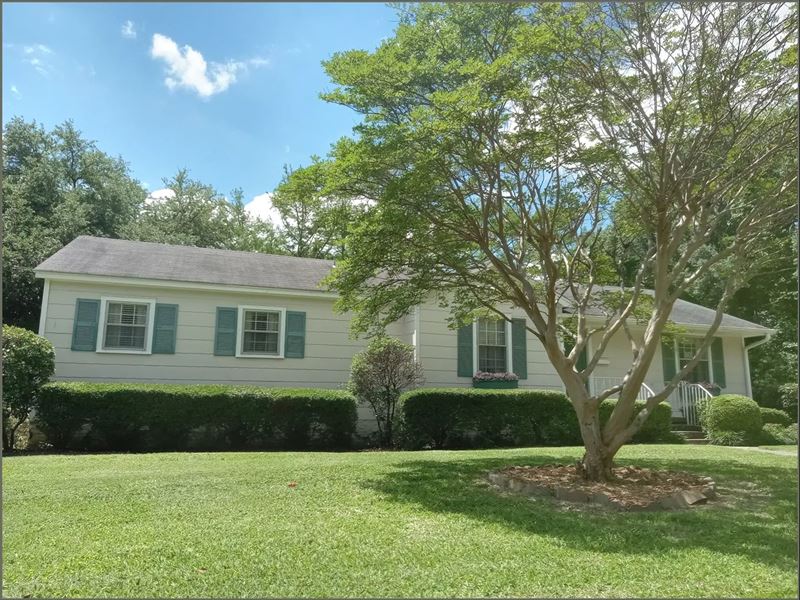 Home in Sunflower County At 207 Wes : Indianola : Sunflower County : Mississippi