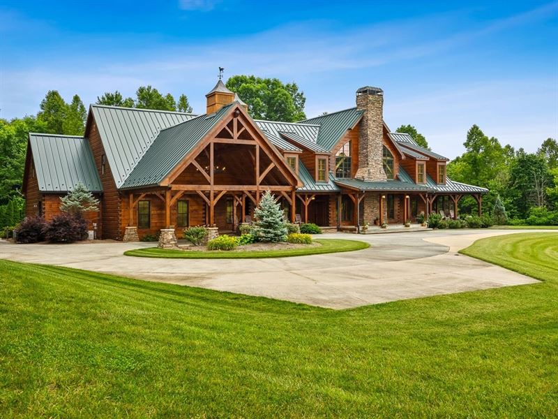123.1 Acre Luxury Lodge Estate : Yanceyville : Caswell County : North Carolina
