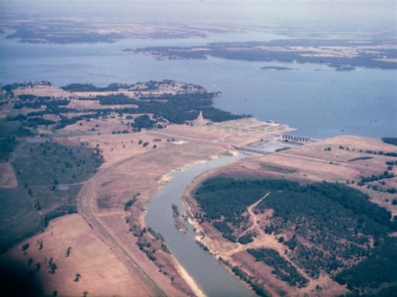 Kemp Lot Near Cedar Creek : Kemp : Henderson County : Texas