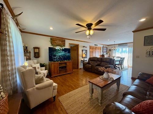 200 Acres, 4 Bed/2 Bath, Private : Summersville : Shannon County : Missouri