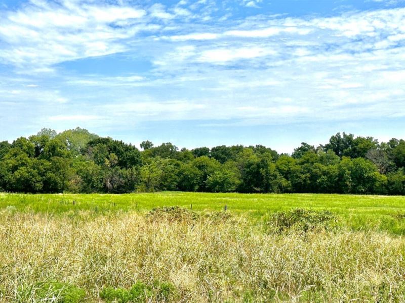 Creek Access and Paved Frontage : Lexington : Cleveland County : Oklahoma