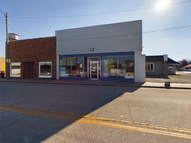 2500Sqft Commercial Property for Sa : Bernie : Stoddard County : Missouri