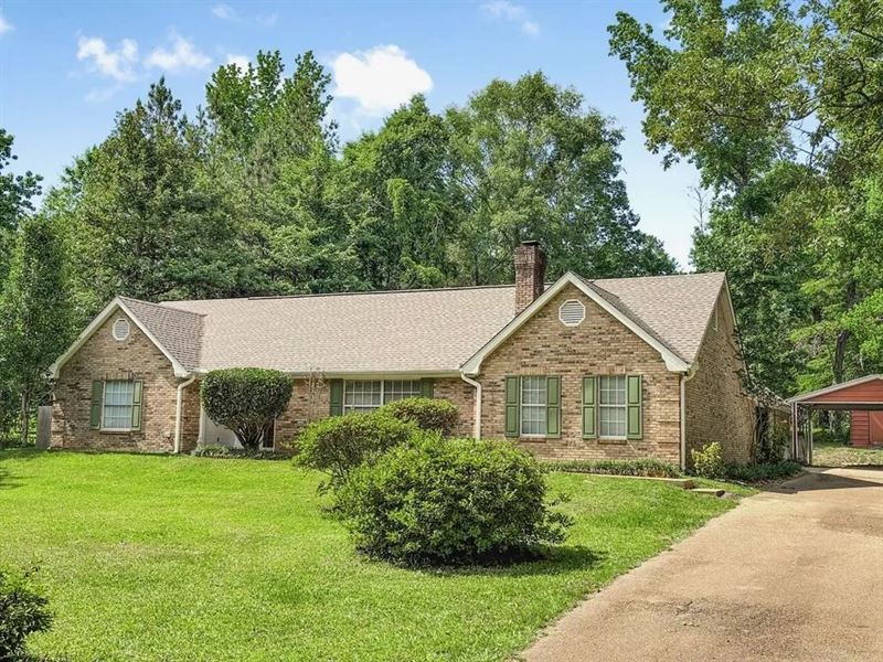 Brick Home for Sale with Pool McCo : McComb : Pike County : Mississippi