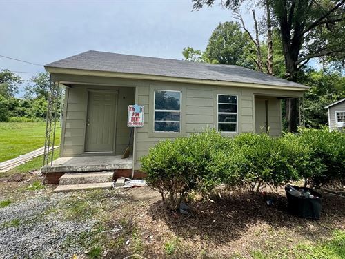 Duplex in Bolivar County at 110 : Cleveland : Bolivar County : Mississippi