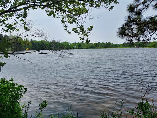 4 Acres with Lakefront : Sparta : Monroe County : Wisconsin