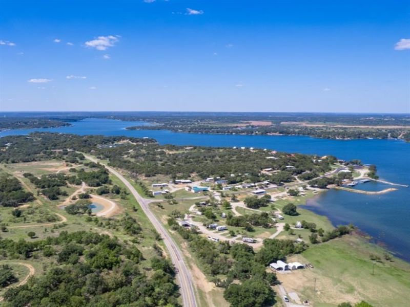 Crown Point, TX Lot Paved Access : Brownwood : Brown County : Texas