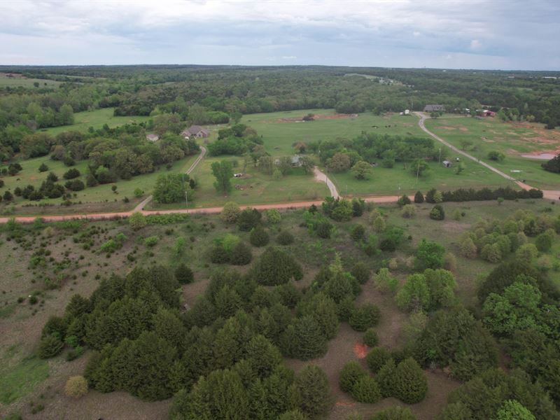 Pastures and County Road Access : Stillwater : Payne County : Oklahoma