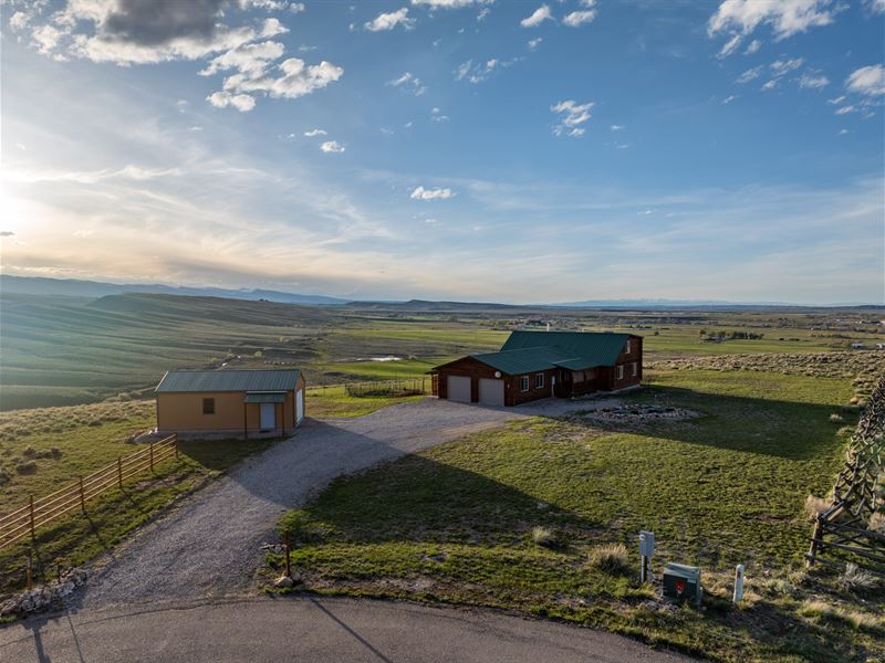 Rosewood Hills Rustic Log Home : Lander : Fremont County : Wyoming