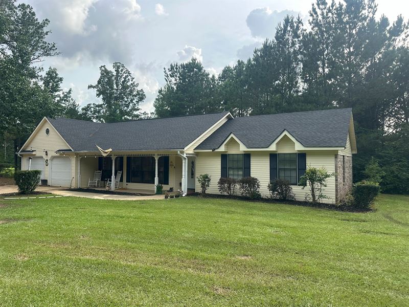 Home On 1 Acre in Lincoln County : Wesson : Lincoln County : Mississippi