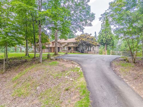 34.23 Acre Equestrian Estate In Pic : Jasper : Pickens County : Georgia