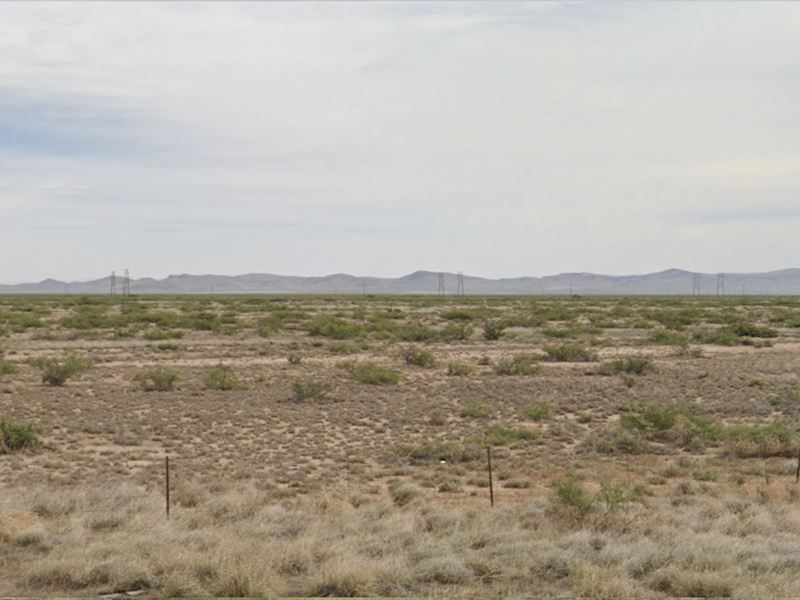 Two Adjoining Half Acre Lots : Deming : Luna County : New Mexico