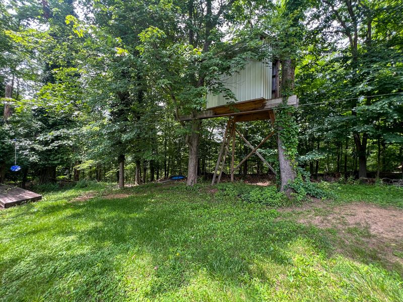 Edgeworth Ln 5 : Cambridge : Guernsey County : Ohio