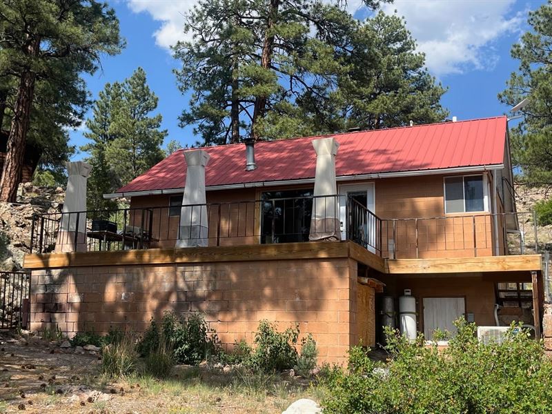 El Vado Lake House : Tierra Amarilla : Rio Arriba County : New Mexico