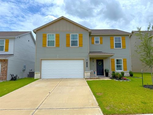 105 Avalon Drive, Huntsville, Texa : Huntsville : Walker County : Texas