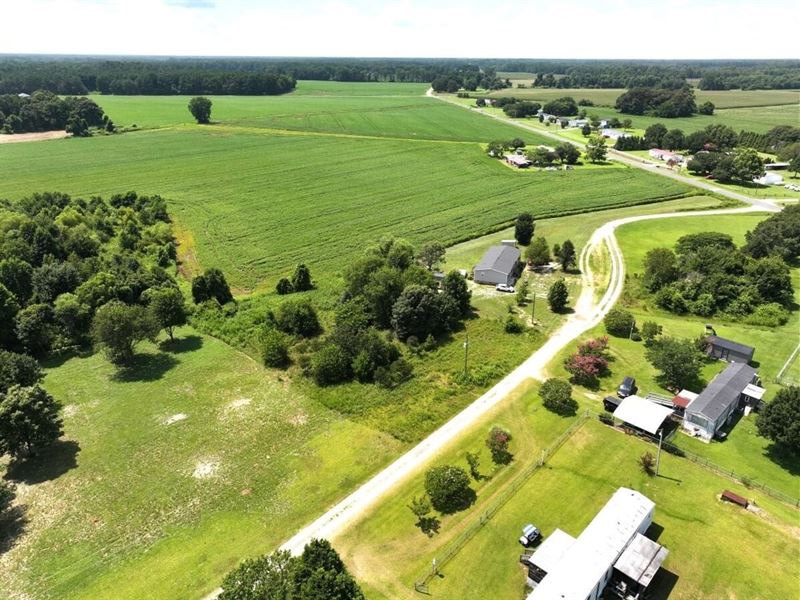 .709 Acres of Residential Land fo : Pikeville : Greene County : North Carolina