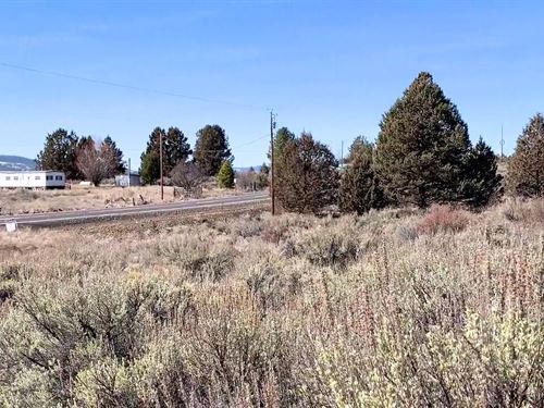 1.5 Ac Right Off The Highway : Chiloquin : Klamath County : Oregon