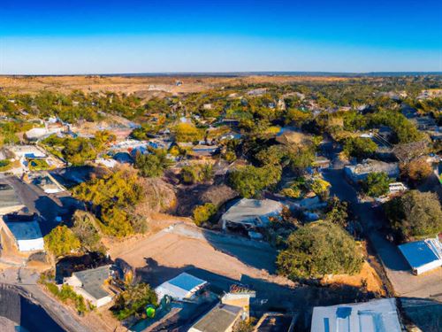 Evant, TX Lot, Paved Road Access : Evant : Coryell County : Texas