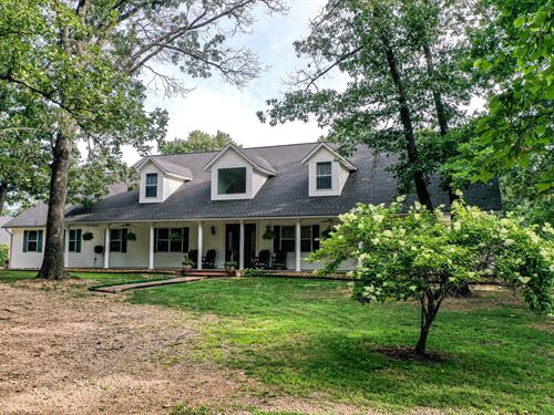 Estate on Mountain Road : Washburn : McDonald County : Missouri