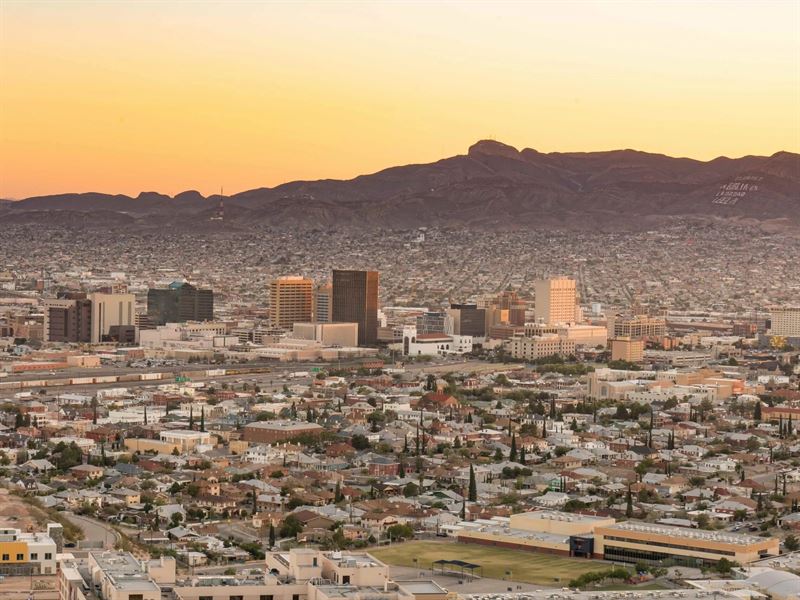 .74 Acre Lot in El Paso, TX : El Paso : El Paso County : Texas