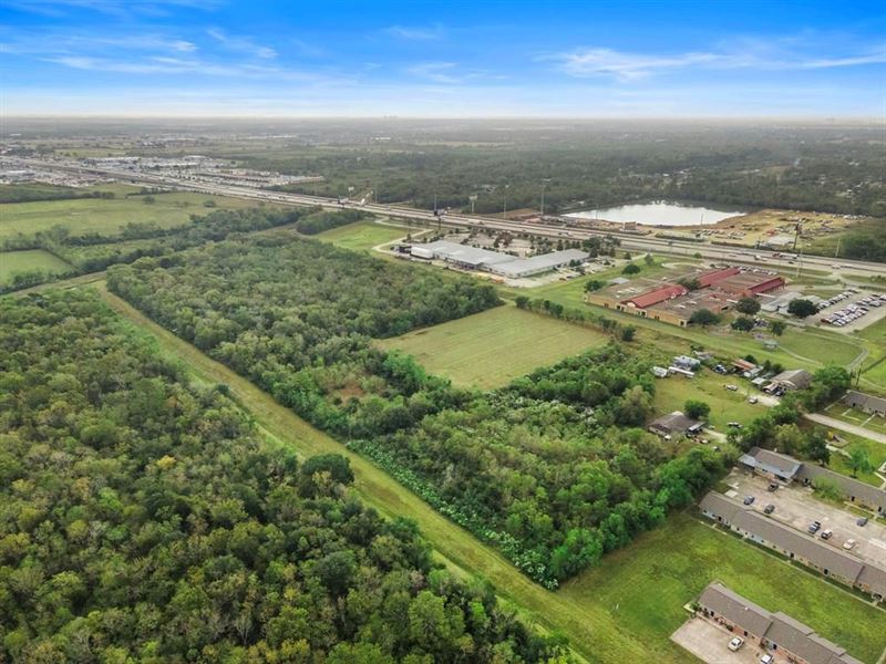 Baytown TX Lot with Paved Access : Baytown : Harris County : Texas
