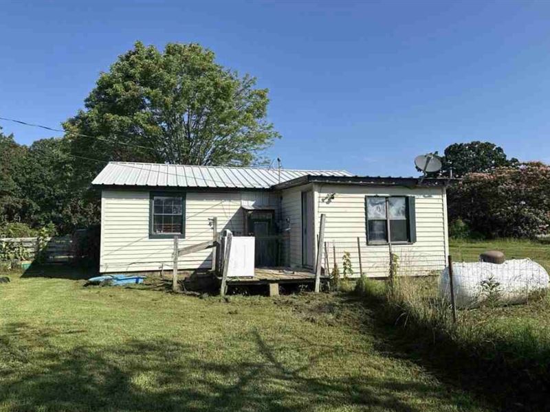 4.36 Ac in Clinton, AR : Clinton : Van Buren County : Arkansas
