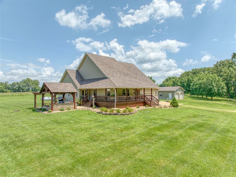 Beautiful Home and Acreage in MO : Norwood : Wright County : Missouri