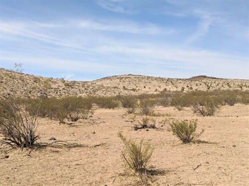5 Acres Off-Grid with Wild Road : Dolan Springs : Mohave County : Arizona