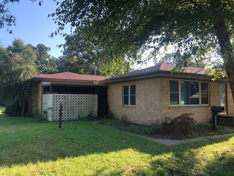 Large 3 Bedroom Home for Sale in MA : Malden : Dunklin County : Missouri