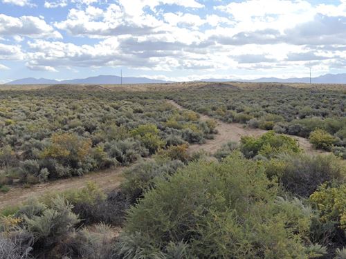 Invest on The Edge of Development : Los Lunas : Valencia County : New Mexico