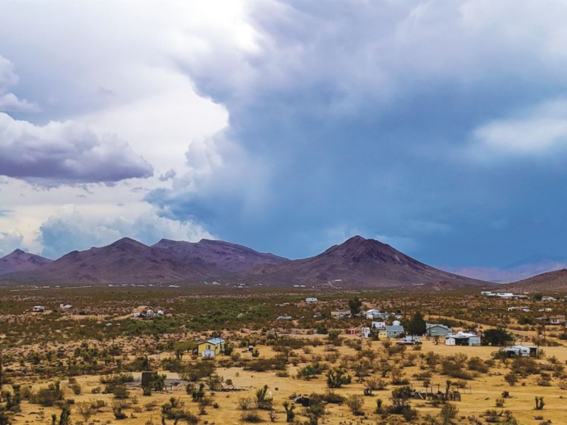 Great Corner Lot, Manuf, Sitebuilt : Golden Valley : Mohave County : Arizona