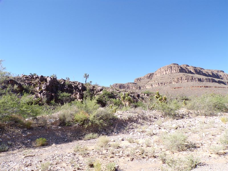 Build, Camp, or Invest : Meadview : Mohave County : Arizona