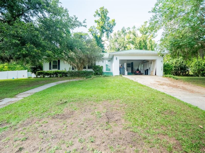 Updated Brick Beauty in Livingston : Madison : Madison County : Florida