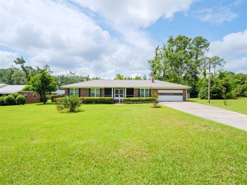 Delightful Brick Home in Sought-Aft : Madison : Madison County : Florida