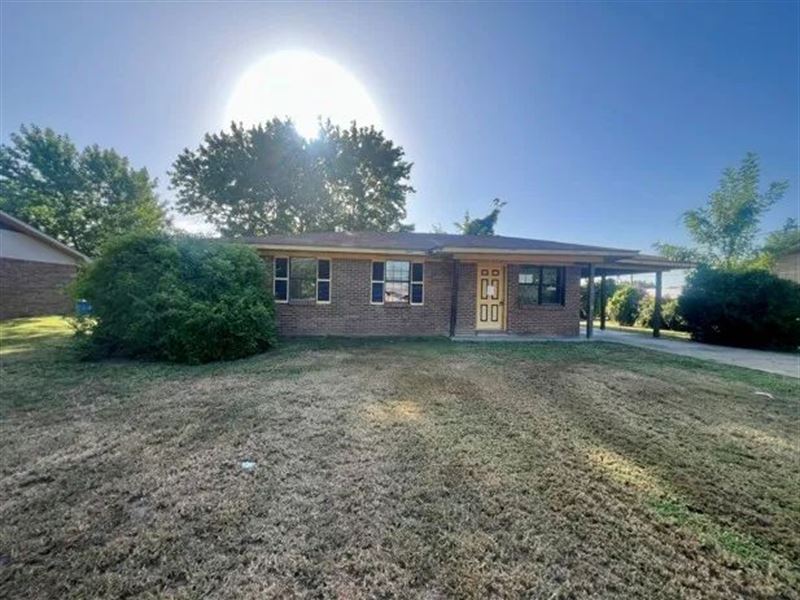 Investment Property in Bolivar Coun : Cleveland : Bolivar County : Mississippi