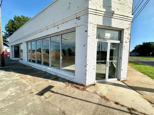 Commercial Property in Bolivar Coun : Cleveland : Bolivar County : Mississippi