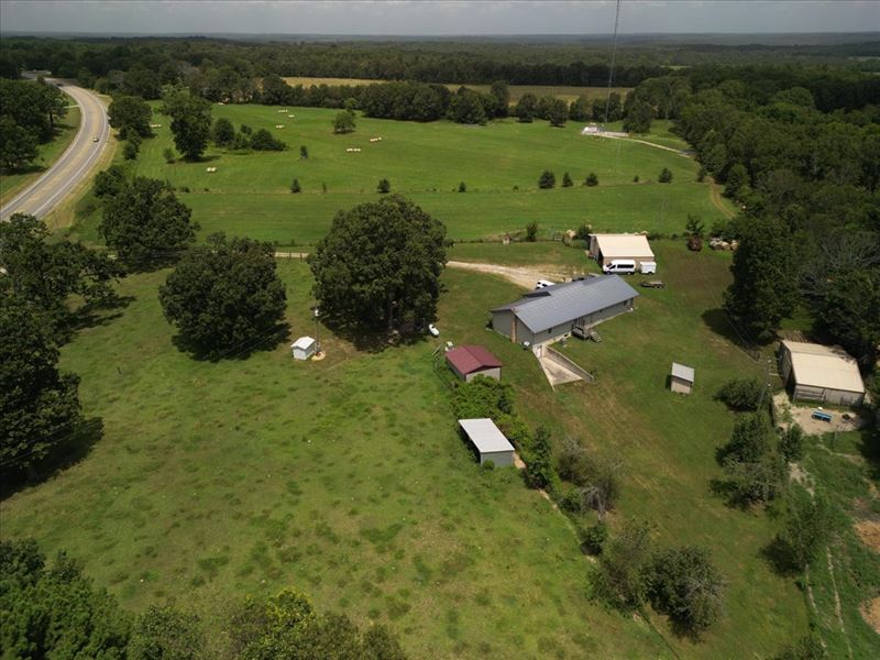 Beautiful Missouri Ozarks Farm : Koshkonong : Oregon County : Missouri
