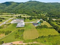 104 Unicoi Village Pl : Unicoi : Tennessee