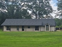 Gorgeous Home in The Country : Ramer : Montgomery County : Alabama