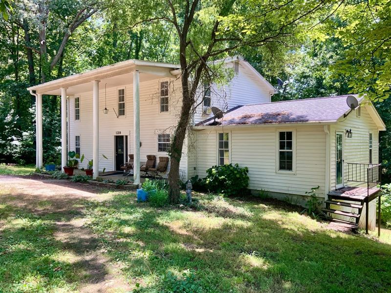 4 Bedroom Room Home Near Lake Bark : Dover : Stewart County : Tennessee
