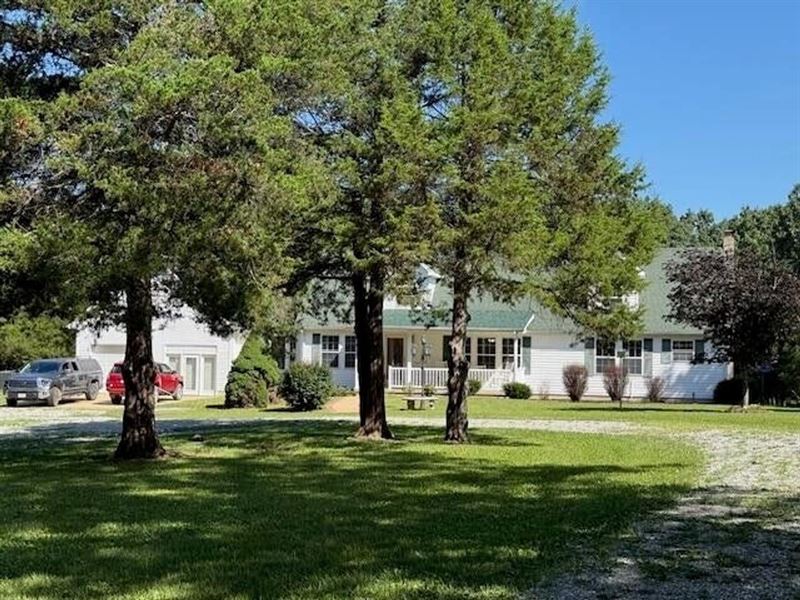 38 Acres, Live Water, 6 Bed/4 1/2 : Yukon : Texas County : Missouri